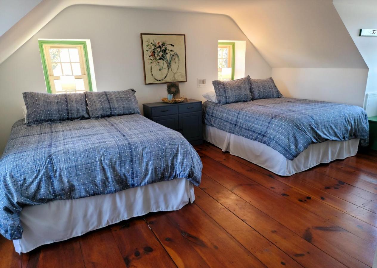 Downingtown Manor - 1900S Farmhouse With Creek Views Esterno foto